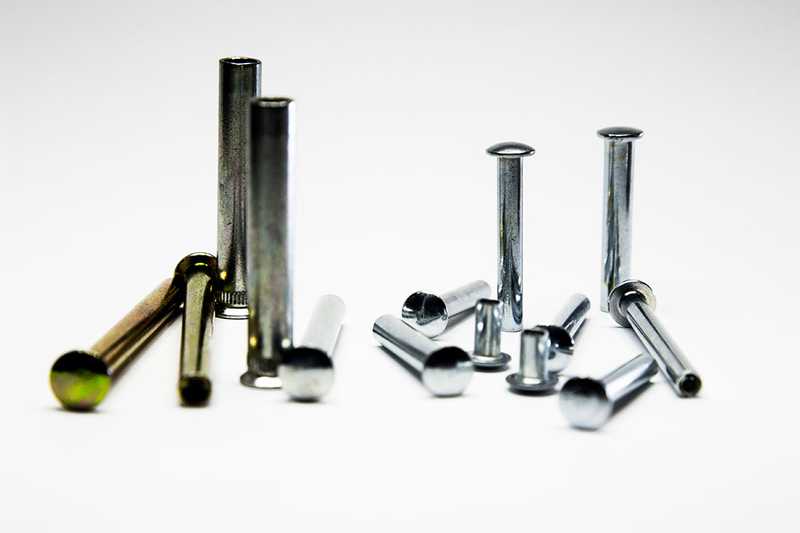 Yarım Delik Perçinler